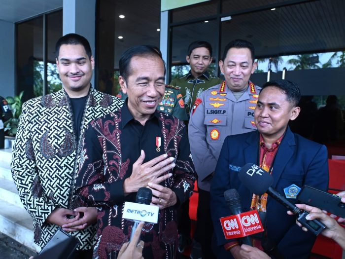 Presiden Jokowi usai membuka Kongres Himpunan Mahasiswa Buddhis Indonesia di Mercure Convention Center, Jakarta, Kamis (28/3/2024) | dok/foto: BPMI Setpres