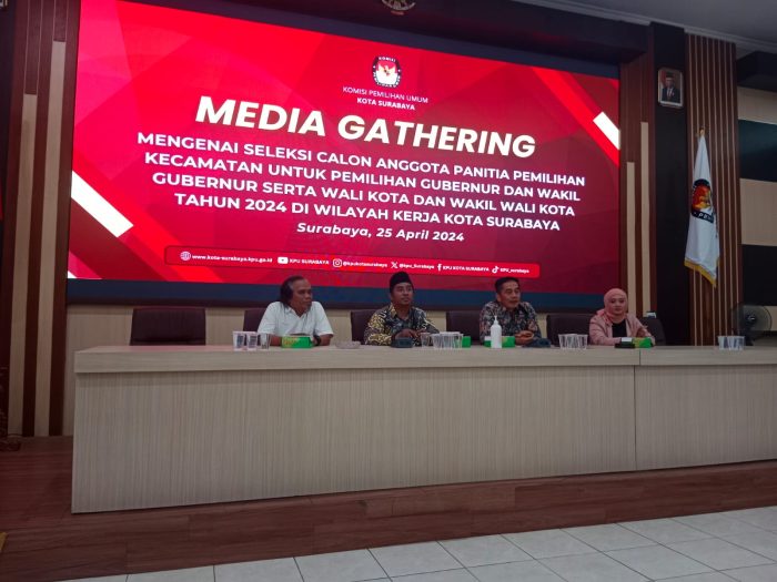 Media gathering KPU Kota Surabaya, Kamis (25/4/2024) | dok/foto: Dwd/Bicaraindonesia.id
