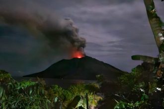 Gunung Ruang yang terletak di Kabupaten Kepulauan Siau Tagulandang Biaro, Sulawesi Utara | dok/foto: PVBMG