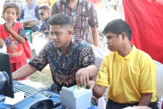 Proses perekaman biometrik NIK bagi ODGJ dan disabilitas di Kabupaten Sumba Timur, NTT | dok/foto: Hum/Kemensos