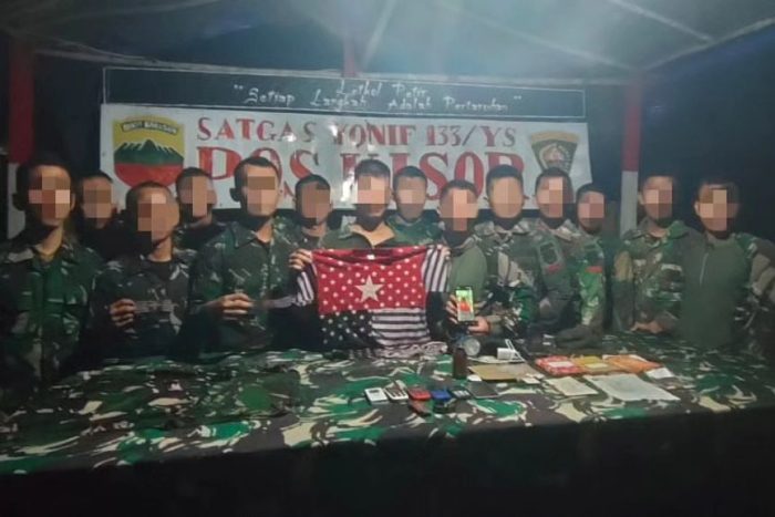 Sejumlah barang bukti yang berhasil diamankan dari OPM di Maybrat Papua Barat Daya | dok/foto: Pen Yonif-133