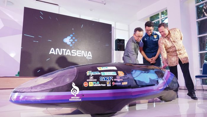 Peluncuran prototipe mobil terbaru Antasena Falcon di Gedung Research Center ITS, Kota Surabaya, Jumat 7 Juni 2024 | dok/foto: Hum/ITS