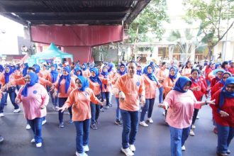 line-dance-nang-tunjungan-surabaya