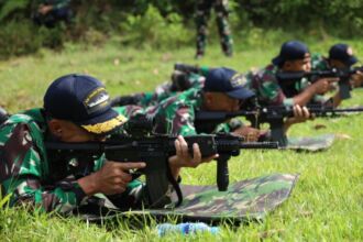 Latihan menembak Satgas Latma Malindo Jaya 27AB/24 di Lantamal VIII Tarakan | Foto: Dispen Koarmada II