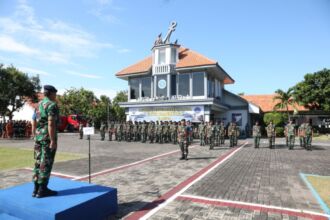 Briefing Akhir Latihan Penyelamatan Kapal Unsur Koarmada II, di Lapangan Kolat Koarmada II, Jumat 5 Juli 2024 | Foto: Dispen Koarmada II