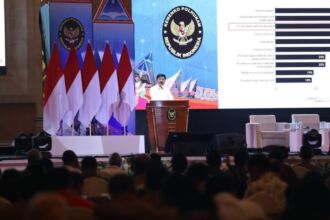 Menko Polhukam Marsekal TNI (Purn) Hadi Tjahjanto saat membuka rapat koordinasi di Medan, Selasa (8/7/2024) | Foto: Hum/Kemenko Polhukam