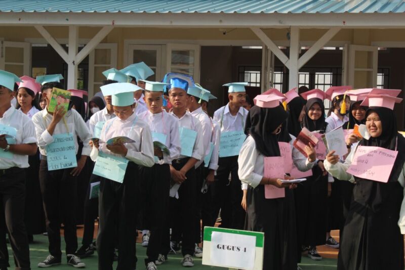 Ilustrasi: Masa Pengenalan Lingkungan Sekolah (MPLS) di SMA Negeri 5 Tanjungpinang, Riau, tahun 2022 | Source: sman5-tpi.sch.id