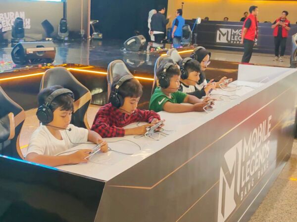 Suasana Grand Final MLBB Goes To School, di Galaxi Mall 2 Surabaya, Minggu (30/6/2024) | Foto: Istimewa