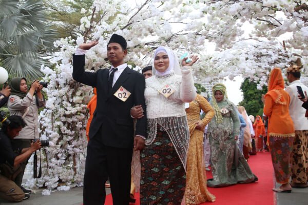 Resepsi Akbar Isbat Nikah Massal di Balai Kota Surabaya, Selasa (2/7/2024) | Foto: Pemkot Surabaya