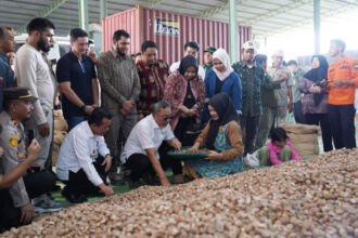 Acara pelepasan ekspor pinang di gudang PT Best Star, Kabupaten Muaro Jambi, Provinsi Jambi, Sabtu (13/7/2024) | Foto: Hum/Kemendag