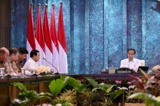 Presiden Joko Widodo memimpin Sidang Kabinet Paripurna perdana di lokasi yang dirancang sebagai pusat pemerintahan baru Indonesia, Ibu Kota Nusantara (IKN), Senin (12/8/2024) | Foto: BPMI Setpres