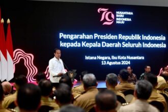 Presiden Joko Widodo memberikan pengarahan kepada para kepala daerah di Istana Negara, Ibu Kota Nusantara (IKN), Kalimantan Timur, Selasa (13/8/2024) | Foto: BPMI Setpres