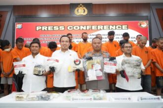 Konferensi pers ungkap kasus hasil Operasi Antik Lancang Kuning 2024 di Mapolda Riau, Senin (5/8/2024) | Foto: dok. Hum Polda-Riau