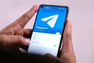 Ilustrasi aplikasi chat Telegram | Source: pexels