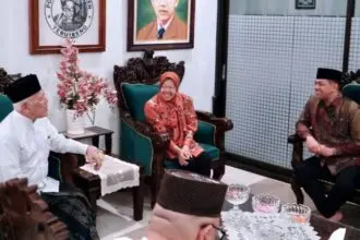 Kunjungan ini sekaligus menjadi momen untuk bersilaturahmi dengan keluarga pendiri NU di Pondok Pesantren Tebuireng | Foto: Istimewa