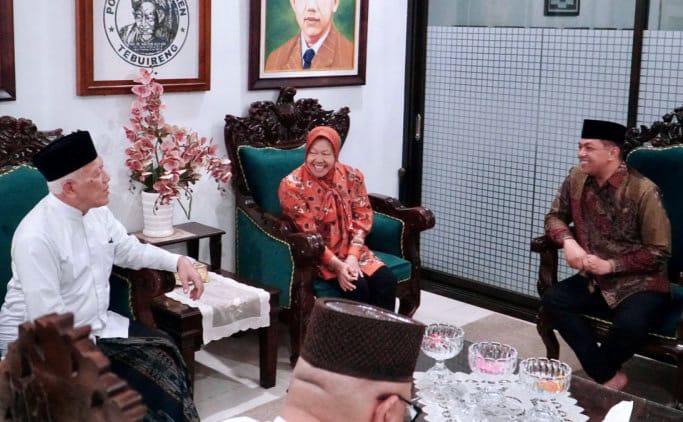 Kunjungan ini sekaligus menjadi momen untuk bersilaturahmi dengan keluarga pendiri NU di Pondok Pesantren Tebuireng | Foto: Istimewa