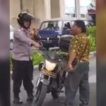 Tangkapan layar video viral saat Aiptu Agus menggagalkan ancaman pria bersenjata tajam di Pulogadung, Jakarta Timur, Kamis (5/9/2024) | Istimewa