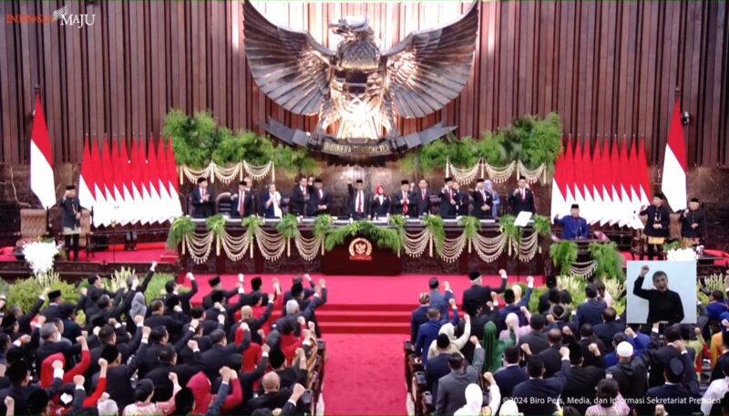 Presiden Prabowo Subianto menyampaikan pidato pertamanya usai dilantik menjadi Presiden periode 2024-2029, di Gedung Nusantara MPR-DPD-DPR RI, Senayan, Jakarta, Minggu (20/10/2024) pagi | Sumber: Yt/BPMI Setpres