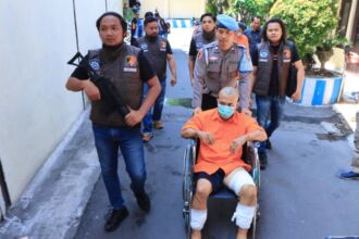 Terduga pelaku perampokan saat digelandang di Mapolres Ngawi | Foto: Hum Polres Ngawi