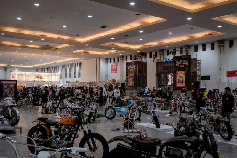 Event tahunan yang telah berlangsung untuk ke-13 kalinya ini menampilkan kreativitas para pencinta otomotif | Foto: Hum/Kemenparekraf