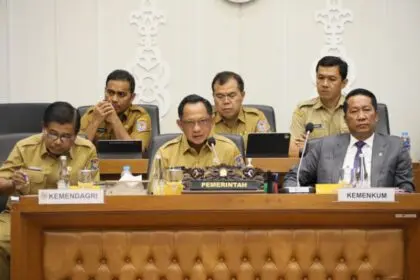 Mendagri Muhammad Tito Karnavian dalam Rapat Kerja Badan Legislasi Bersama Pemerintah dan DPD RI di Gedung Nusantara I, DPR Jakarta, Senin (18/11/2024) | Foto: Eki Baehaki/Istimewa