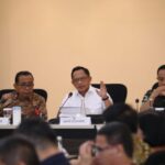 Mendagri Tito Karnavian dalam Rakor Tingkat Menteri Persiapan Libur Nataru 2025 di Kantor Kemenko PMK, Jakarta, Jumat (22/11/2024) | Foto: Eki Baehaki/Istimewa