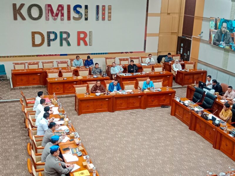 Rapat Dengar Pendapat (RDP) Komisi III DPR RI di Kompleks Parlemen, DPR/MPR RI, Jakarta, Selasa (3/12/2024) | Foto: Eki Baehaki/BI