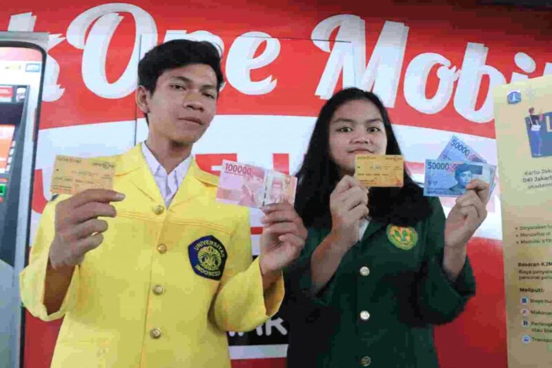 dok. Penerima Kartu Jakarta Mahasiswa Unggul (KJMU) Tahap II Tahun 2024 | Foto: Kominfotik DKI Jakarta