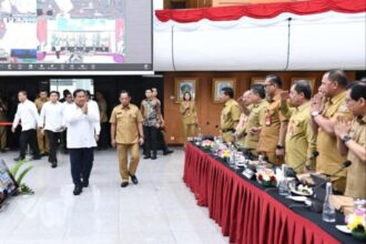 Presiden Prabowo Subianto menghadiri Rapat Koordinasi Pengendalian Inflasi Tahun 2024 di Sasana Bhakti Praja, Kementerian Dalam Negeri, Jakarta, Senin (9/12/2024) | Foto: BPMI Setpres