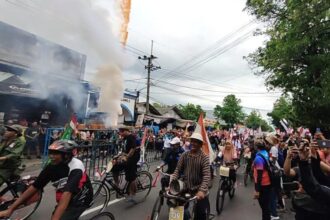 Sebanyak 6.000 peserta dari berbagai daerah turut memeriahkan Gerak Jalan Mojokerto-Surabaya 2024 | Foto: Dimas AP/BI