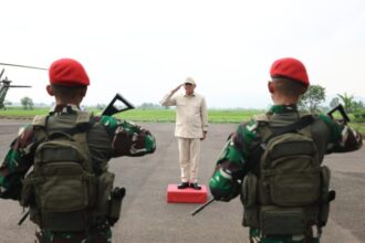 Menteri Pertahanan RI, Sjafrie Sjamsoeddin, saat mengunjungi Pusdiklatpassus Kopassus, Batujajar, Bandung, Jumat (10/1/2025) | Sumber Foto: Biro Infohan Setjen Kemhan