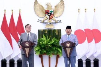 Presiden RI, Prabowo Subianto, dan Perdana Menteri (PM) Jepang, Ishiba Shigeru memberikan keterangan persnya usai melakukan pertemuan bilateral di Istana Kepresidenan Bogor, Jawa Barat, Sabtu (11/1/2025) | Sumber Foto: BPMI Setpres