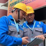 Seragam petugas resmi PDAM Surya Sembada Kota Surabaya | Sumber Foto: dok. Hum PDAM