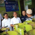 Menteri ESDM Bahlil Lahadalia melakukan pemantauan di sejumlah pangkalan gas LPG di Kota Tangerang, Selasa (4/2/2025) | Sumber Foto: Pemkot Tangerang