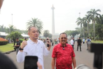 Wali Kota dan Wakil Wali Kota Surabaya terpilih, Eri Cahyadi - Armuji, saat mengikuti gladi kotor jelang pelantikan di Monumen Nasional (Monas) Jakarta Pusat, Selasa (18/2/2025) | Foto: Pr/Istimewa