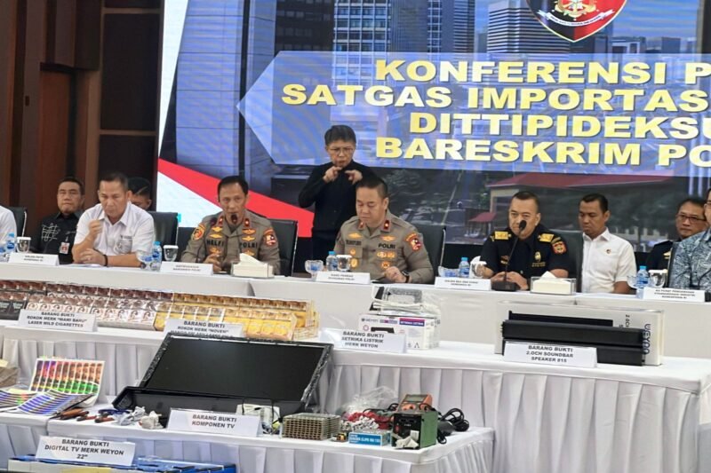 Konferensi pers Satgas Importasi Dittipideksus Bareskrim Polri di Mabes Polri, Jakarta Selatan, Selasa (4/2/2025) | Foto: Hum/TBn