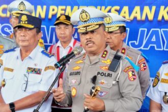 Kakorlantas Polri, Irjen Agus Suryonugroho, saat meninjau Terminal Pulo Gebang, Jakarta Timur, Senin (17/2/2025) | Sumber Foto: Polri