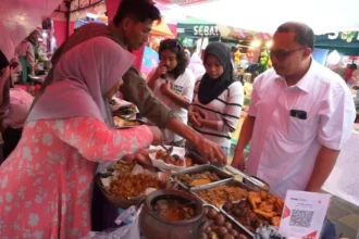 Pasar Takjil Ramadan di halaman Taman Krida Budaya Malang | Foto: T1/Bicaraindonesia.id