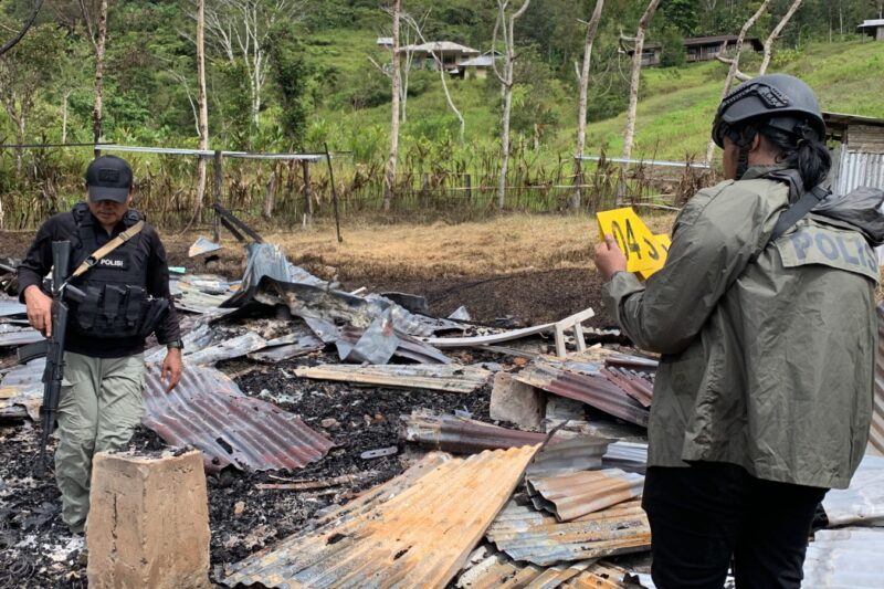 Hasil olah TKP ini nantinya akan menjadi dasar pembuktian dalam proses penyidikan selanjutnya | Sumber Foto: Hum Satgas ODC 2025