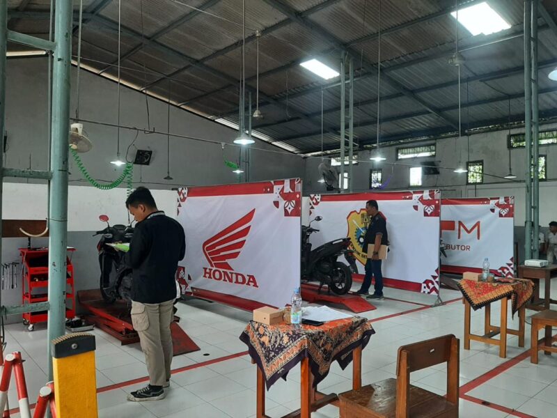 Ilustrasi: Pelaksanaan LKS Dikmen di tingkat provinsi juga sebagai ajang promosi kepada Dunia Usaha Dunia Industri | Foto: dok. Dindik Jatim