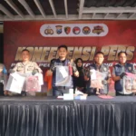 Konferensi pers ungkap kasus pembunuhan di Mapolres Tanjung Perak Surabaya, Kamis (22/5/2025) | Foto: Ariandi K/BI