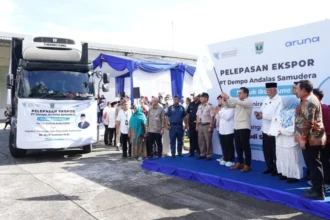 Pelepasan ekspor tuna beku di fasilitas produksi PT Dempo Andalas Samudera, Padang, Sumatra Barat, Jumat (9/5/2025) | Sumber Foto: Hum Kemendag