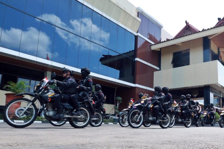 Operasi skala besar Polda Jatim ini melibatkan personel dari Brimob, Sabhara, Intelkam, Reskrim, dan Lalu Lintas | Sumber Foto: Polda Jatim