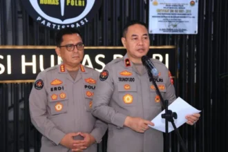 Karopenmas Divisi Humas Polri Brigjen Pol Trunoyudo Wisnu Andiko saat memberikan keterangan pers di Jakarta, Rabu (21/5/2025) | Sumber Foto: Hum Polri