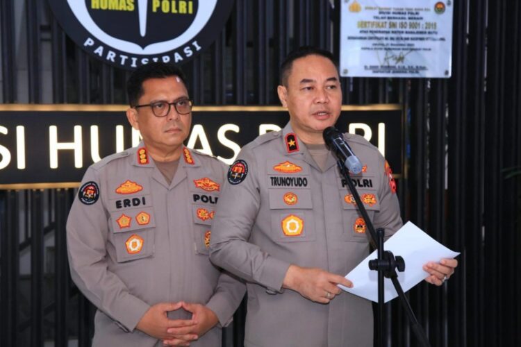 Karopenmas Divisi Humas Polri Brigjen Pol Trunoyudo Wisnu Andiko saat memberikan keterangan pers di Jakarta, Rabu (21/5/2025) | Sumber Foto: Hum Polri