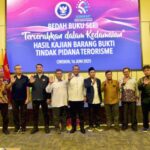 Bedah Buku Seri Tercerahkan dalam Kedamaian di kampus UINSSC, Senin (16/5/2025) | Sumber Foto: BNPT RI
