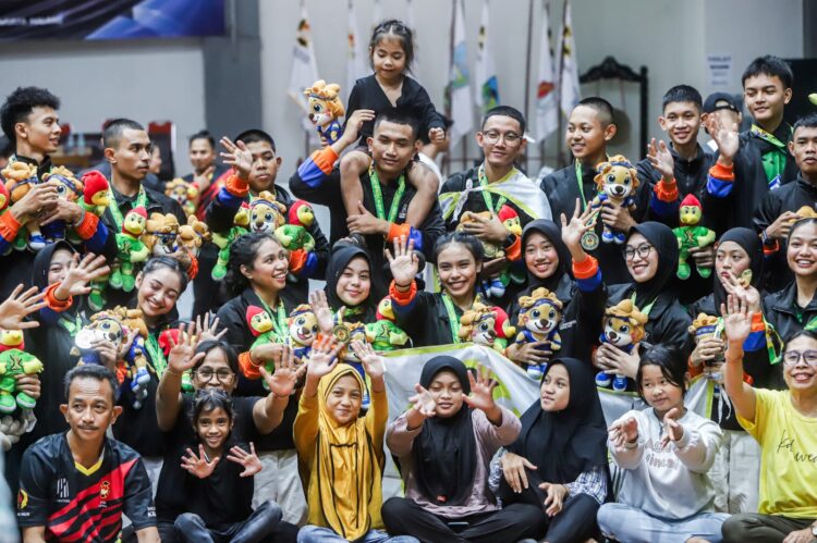 Kontingen Surabaya cabang olahraga (cabor) shorinji kempo dalam ajang Porprov Jatim 2025 | Foto: Dimas AP/BI