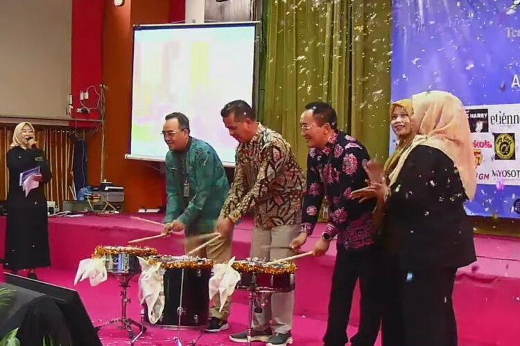 Acara pembukaan Skanam Career Day, "Job Fair & Campus Expo" di Aula SMK Negeri 6 Surabaya, Kamis (19/6/2025) | Foto: Dna/Istimewa