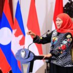 dok. Gubernur Jawa Timur, Khofifah Indar Parawansa, saat acara Gala Dinner peserta ASEAN Panji Festival 2023 di Gedung Negara Grahadi Surabaya pada Selasa (17/10/2023) malam | Sumber Foto: Tim KIP