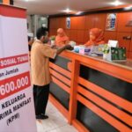 dok. Penyaluran Bantuan Sosial Tunai (BST) pada bulan Juli 2021 | Sumber Foto: PT Pos Indo